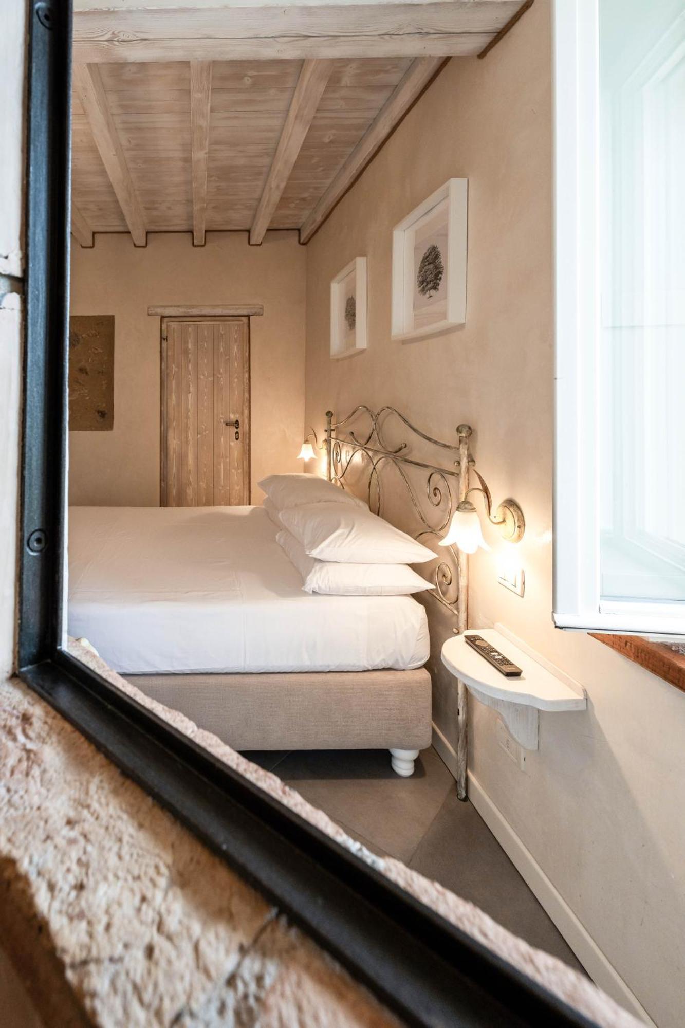 Casal Del Pigno Bed & Breakfast Peschiera del Garda Exterior foto